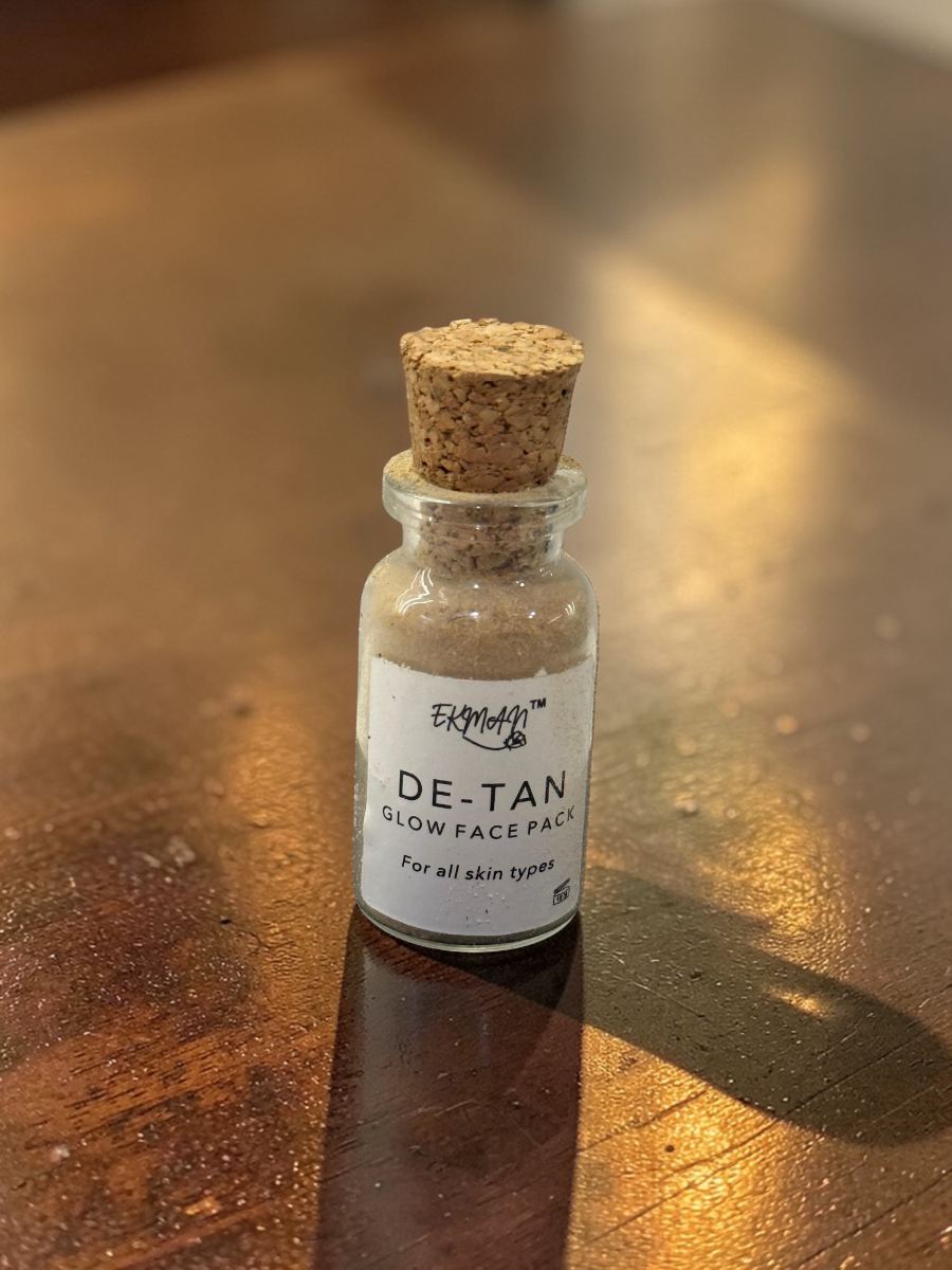De-Tan Glow Face Pack